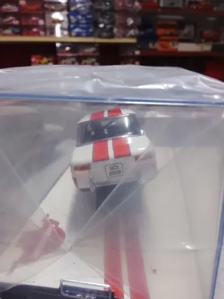 Scalextric Renault 8 Club 2009 con luces