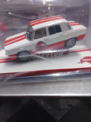 Scalextric Renault 8 Club 2009 con luces