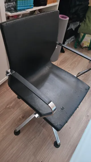 Mesa cristal y 4 sillas comedor