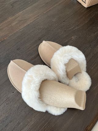 Zapatillas UGG Beige Mujer