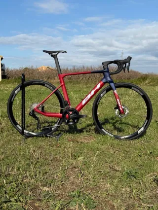 Bicicleta Carretera BH RS1 4.5 2026 DI2