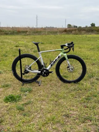 Bicicleta Carretera BH RS1 4.5 2026 DI2