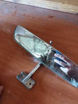 Espejo retrovisor coche clásico cromado