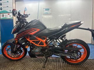 KTM Duke 125 2023