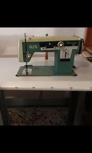 Máquina de coser Alfa 109 semi industrial