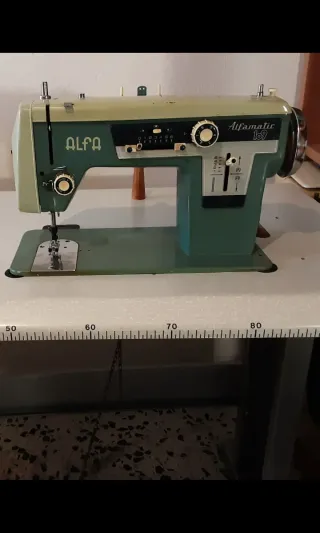 Máquina de coser Alfa 109 semi industrial