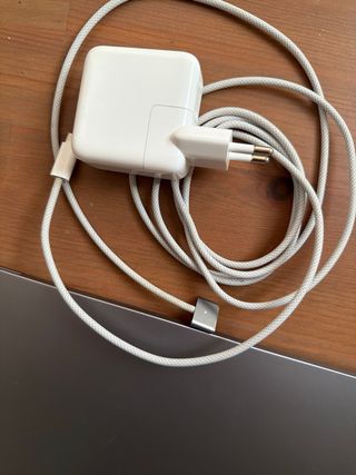 MacBook Air M2 Gris Espacial 13” 256GB