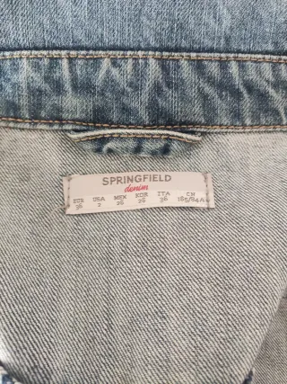 Chaqueta vaquera corta