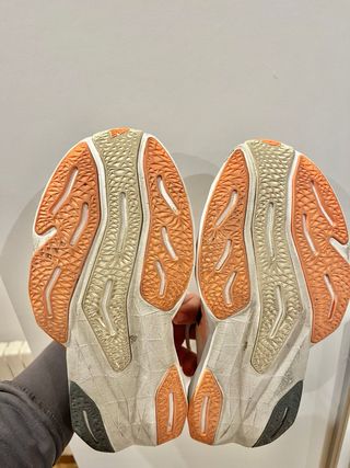 New Balance Fuelcell Revel V4 Naranja/Blanco