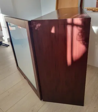 Mueble de salón madera y cristal