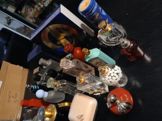 Coleção Frascos Perfume Exposição, 26.