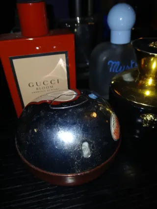 Coleção Frascos Perfume Exposição, 26.