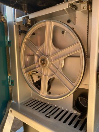 Sierra de Cinta Makita