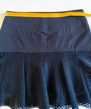 Conjunto Top Rojo y Falda Negra