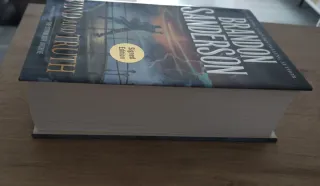 Viento y verdad firmado numerado brandon sanderson