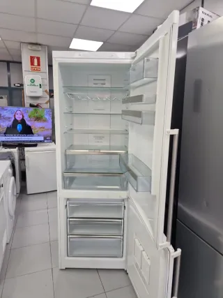 Nevera Siemens  2m x 70cm ancha