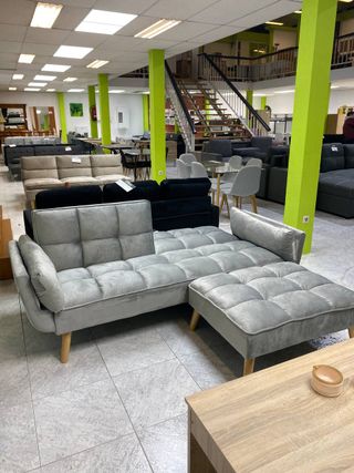 Sofá Cama Click Clack Gris con Puff