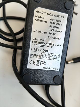 Cargador de batería para bici eléctrica 24V