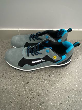Zapatos de trabajo Beswork grises y azules