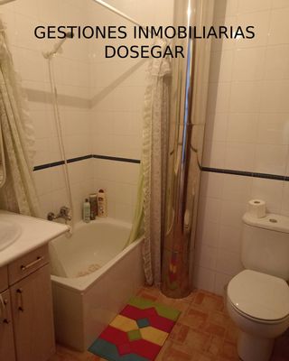 SE VENDE CASA ADOSADA EN PEDRO MUÑOZ