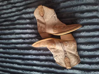 Botines camperos beige/marrón