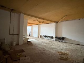 Local comercial en venta en Barbastro