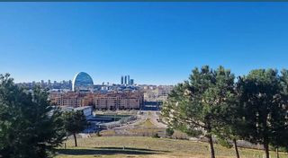 Restaurante en venta en Las Tablas en Madrid