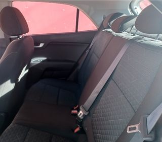 KIA Rio 2022 OFERTA POCOS KMS!!!!!!