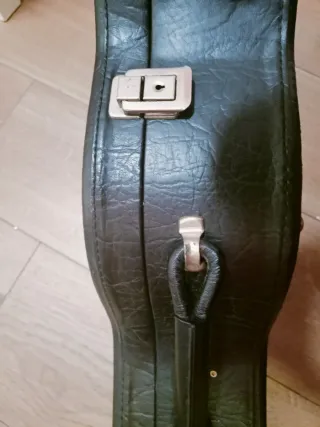 Estuche Guitarra Madera y Piel