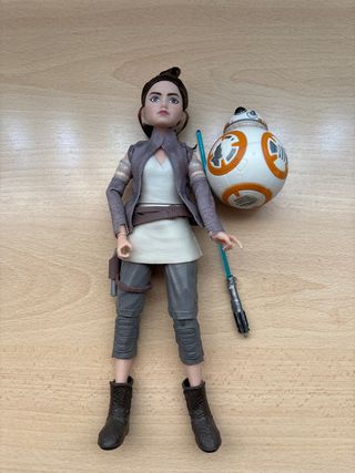 Muñeca Rey Star Wars con BB-8 y sable