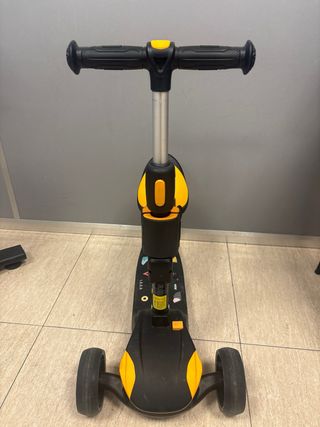 Patinete 3 Ruedas BremToy con Asiento y Luces