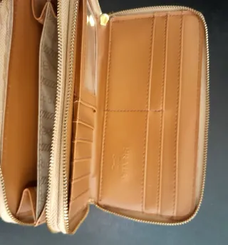 Cartera Billetera Prada Beige y Marrón