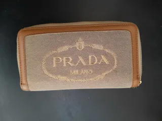 Cartera Billetera Prada Beige y Marrón
