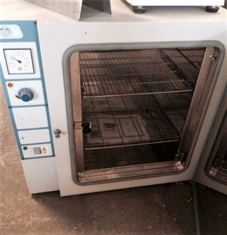 Estufa Incubadora de Cultivos Selecta