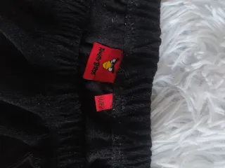 Pijama Juvenil Angry Birds Rojo y Negro, aterciope