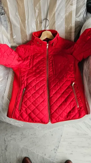Chaquetón acolchado rojo SEVILLA