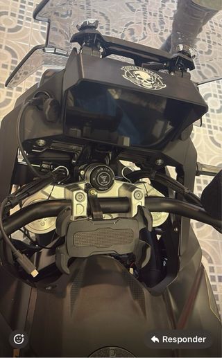 Voge 900DSX Negra con 3 Maletas