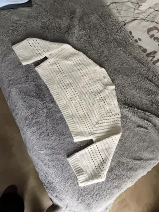 Jersey corto beige mujer con agujeros S