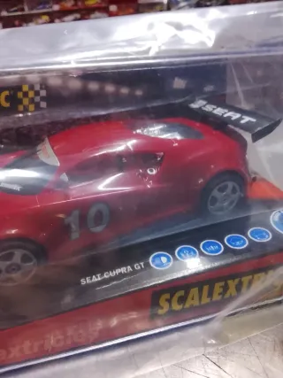 Scalextric Seat Cupra GT 1:32 Luces