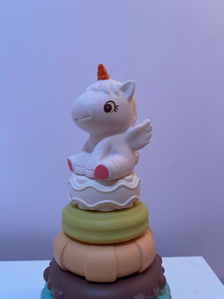 Juguete unicornio apilable
