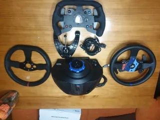 Volante Thrustmaster T300 con cerchi intercambiabili