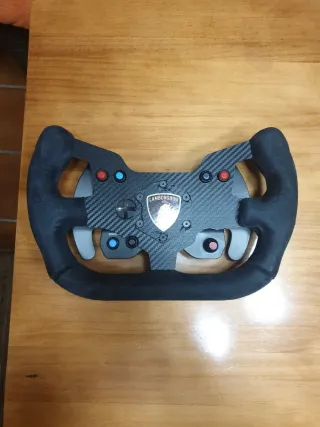 Volante Thrustmaster T300 con cerchi intercambiabili