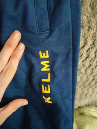 Pantalón chandal Kelme azul marino
