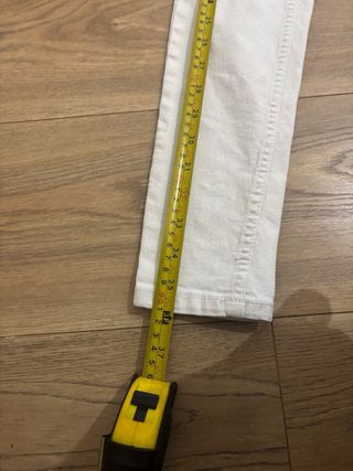 Pantalones tejanos blancos