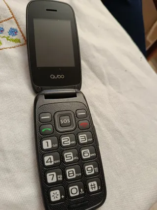 Teléfono móvil negro