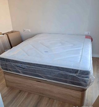 Colchón y canape abatible