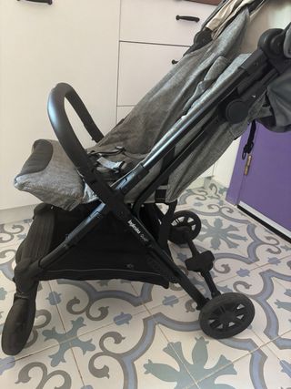 Sillita de paseo Inglesina verde