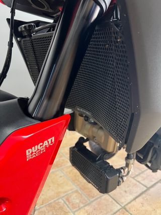 Ducati Hypermotard 950