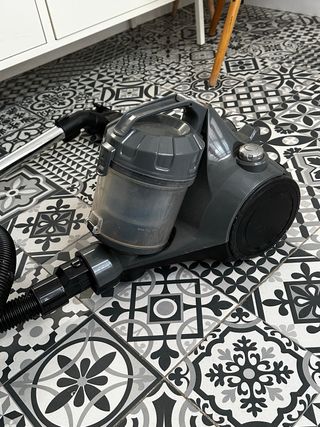 Aspiradora Amazon Basics