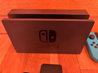 Nintendo Switch + Maletín de Viaje